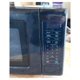 Magic Chef Microwave Model: HMM770B