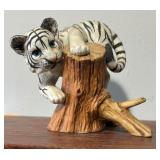 Andrea by Sadek White Tiger Figurine