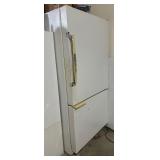 Amana Refrigerator Freezer Model: BX22S5W