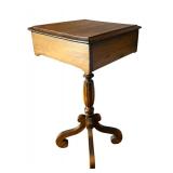 Vintage Petite Accent / End Table with Drawer