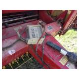 New Holland 853 Round Baler