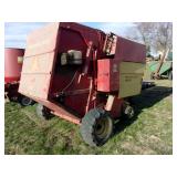 New Holland 853 Round Baler