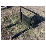 Mini Skidsteer 30" Pallet Forks (UNUSED)
