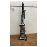 Shark Navigator Lift-Away Deluxe Upright Vacuum Cleaner