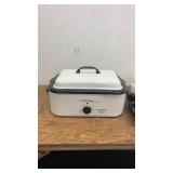 Hamilton Beach Roaster Oven with Bonus Buffet Pans and Base Wire Rack