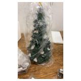 Department 56 Heritage Village Collection Town Tree with Accessories