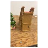 Here Comes Santa Claus Musical Ceramic Christmas Decoration