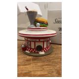 Heritage Village Collection Dinah