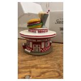 Heritage Village Collection Dinah