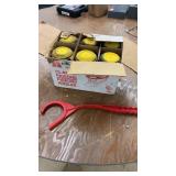 Box of Clay Pigeons with Thrower Accessory