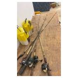 Set of 5 Fishing Rods with Reels and 2 Bait Containers