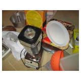 Vintage TV trays, bakeware, Osteriz...