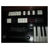 Vintage wood encased Electric organ...