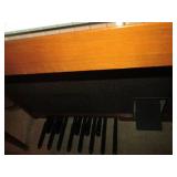 Vintage wood encased Electric organ...
