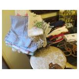 Vintage thimble collection with mir...