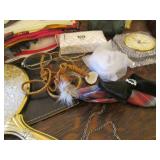 Vintage thimble collection with mir...