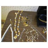 Collection of Necklaces, bracelets,...