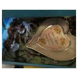 Small teal vintage jewelry box cont...