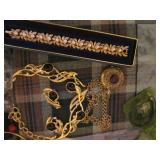 Variety of Necklaces, chokers, earr...