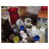Vases, mugs, carafes and more...