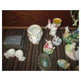 Lot of ceramic and glass Avon Rabbi...