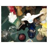 Lot of Avon collectibles geared tow...