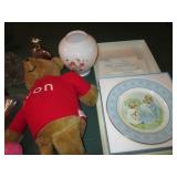 Bundle of assorted Avon nik naks, f...