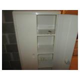 Vintage metal pantry style 5-tier s...