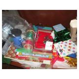 Antique Singer work station with se...