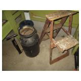 Small woid step ladder, manual air ...