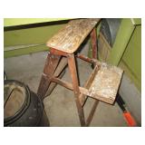 Small woid step ladder, manual air ...