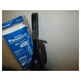 Panasonic MC-V7375 upright vacuum c...