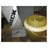 Oreck XL upright vacuum cleaner plu...