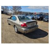 2005 Ford Taurus