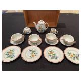 Vintage 15-Piece Ceramic Tea Set Made in Japan with Floral Design