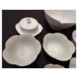 Floral Design White Porcelain Dining Set with 24 Pieces