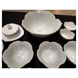 Floral Design White Porcelain Dining Set with 24 Pieces