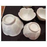 Floral Design White Porcelain Dining Set with 24 Pieces