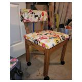 Floral Rolling Luggage and Colorful Rolling Chair Set