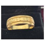 14k Gold Floral Band Ring