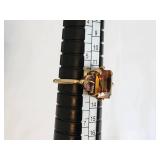10K Gold Ring with Possibly Citrine Gemstone - Size 6
