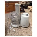 Kitchen Appliance Lot: Rival Crock-Pot, Little Dipper, and Hamilton Beach Food Processor