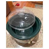 Kitchen Appliance Lot: Rival Crock-Pot, Little Dipper, and Hamilton Beach Food Processor