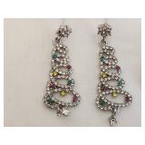 Set of Vintage Jewelry: Brooch, Earrings, and Compact