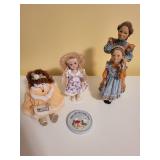Set of 4 Vintage Porcelain Figurines with Victorian Style