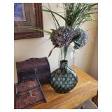 Decorative Home Accent Set Featuring Vases and Keepsake Boxes