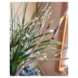 Decorative Home Accent Set Featuring Vases and Keepsake Boxes