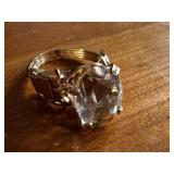 14k Gold Ring with Large Oval Gemstone