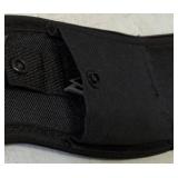 (1) Knife, (3) Throwing Stars & (1) Carrying Case (View Photos)