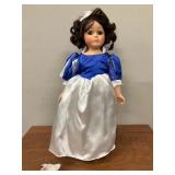 Snow White Porcelain Storybook Doll from the Heritage Collection 14"